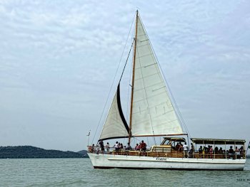 Az Őszöd motoros- vitorlás